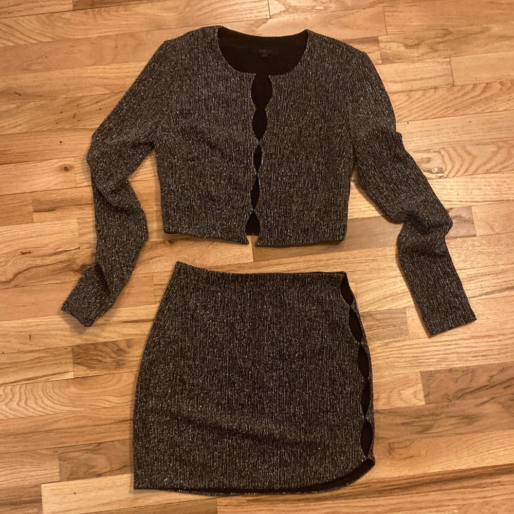 Chic Black and silver Women's Skirt Set